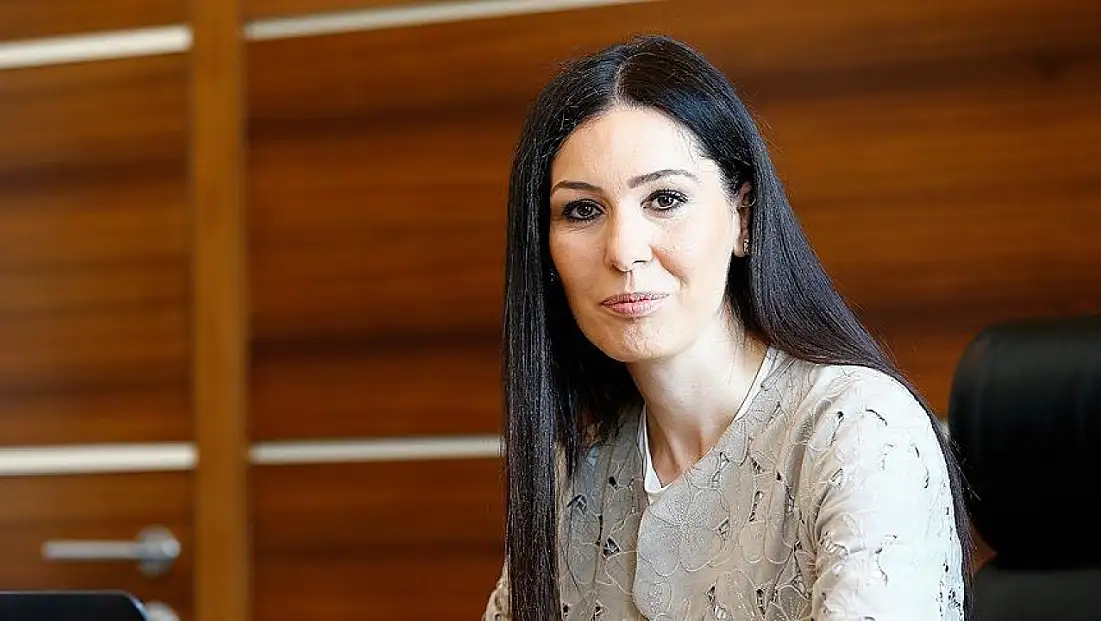 AK Partili Karaaslan'dan Dünya kadın kakları günü mesajı