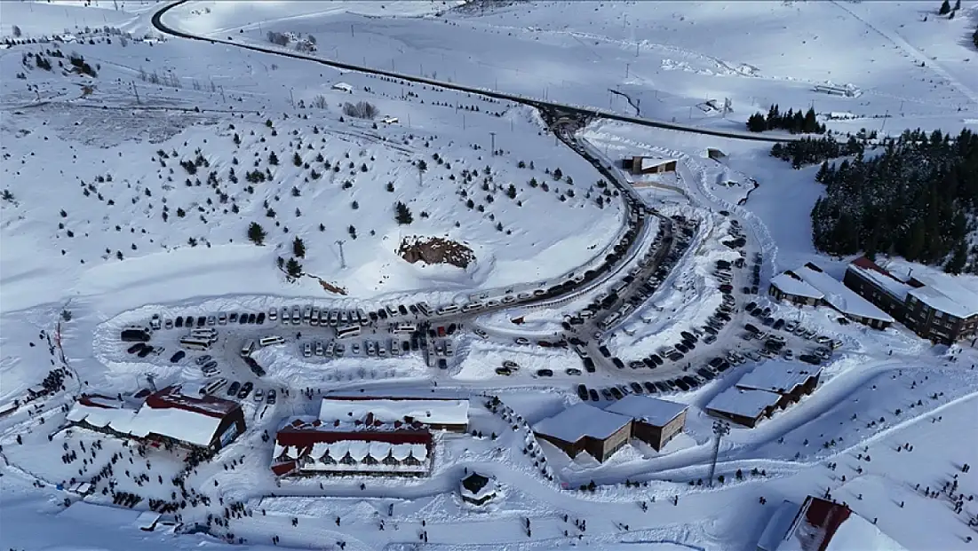 Çambaşı kayak merkezi’nde yarıyıl tatili yoğunluğu