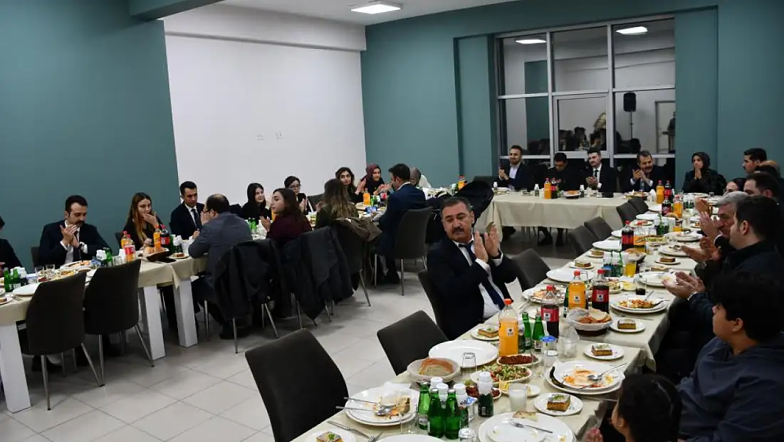 Vezirköprü’de görev yeri değişen hakim ve savcılara veda programı