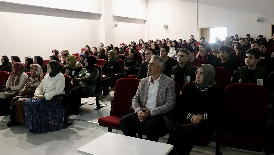 Yeşilay’dan Öğrencilere Dijital Bağımlılık Uyarısı