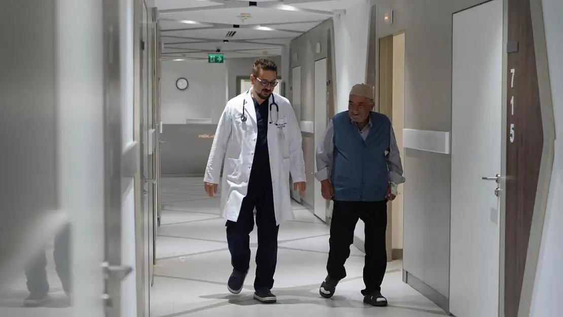 4 Makineyle Nefes Alıyordu… Samsun'daki Tedavi Hayatını Değiştirdi