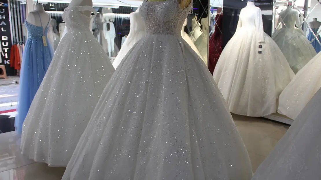 Artık gelinlik provaları değil, hesap kitap yapılıyor