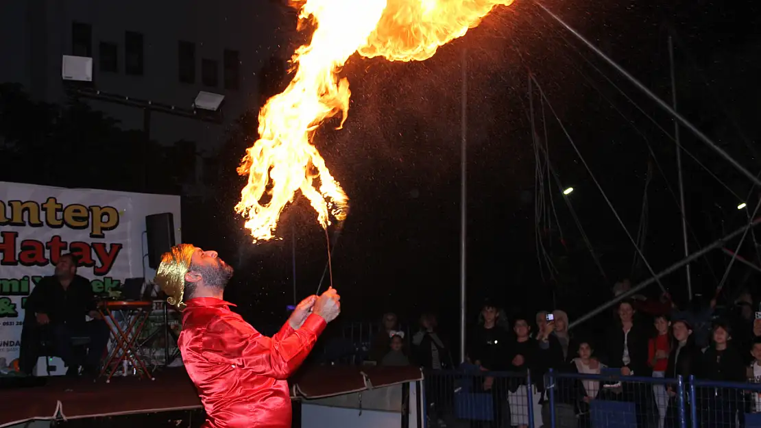 Ateş Gösterisi Çarşambalıları Büyüledi