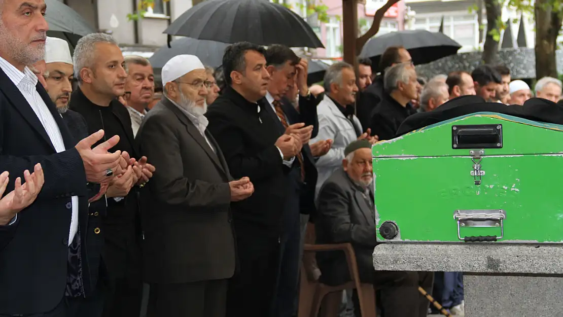 Başkan Doğan'ın acı günü: Dede Doğan son yolculuğuna uğurlandı