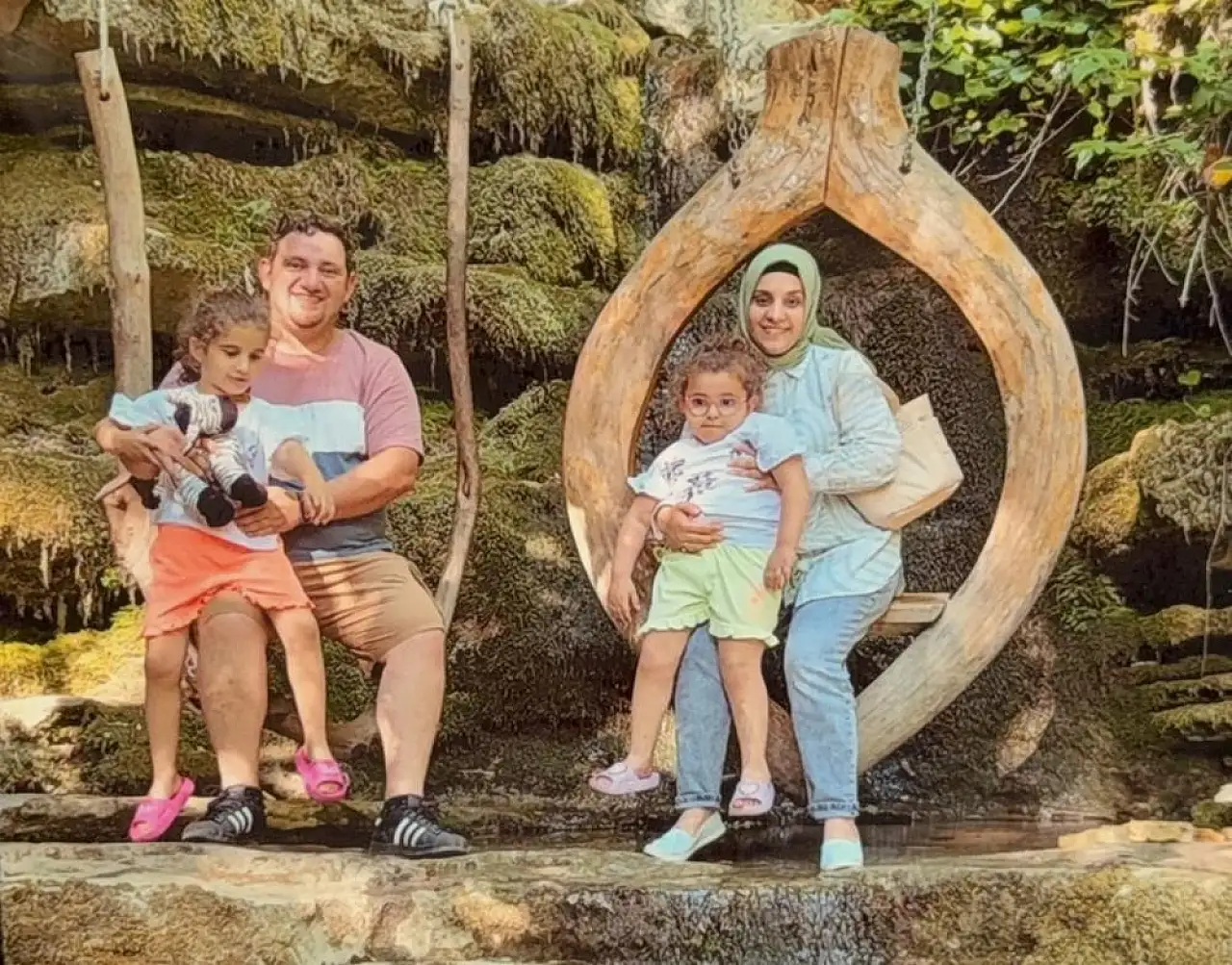 Heyelan Faciasında Ailesini Kaybeden Anne Konuştu