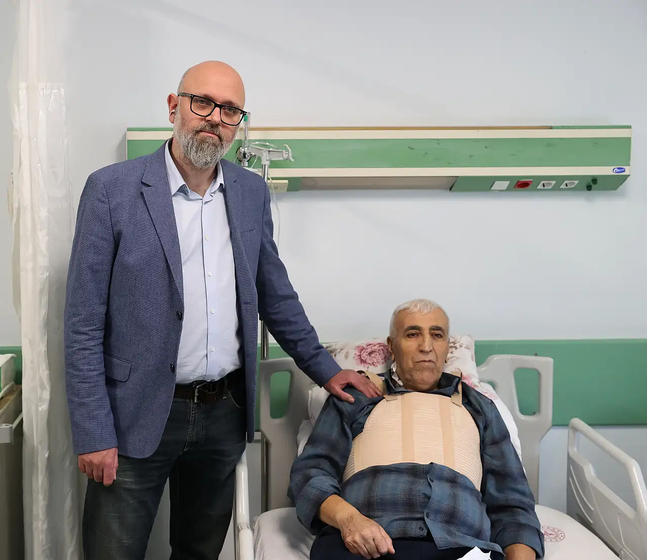 Nefes Alamıyordu, 8 Saatlik Ameliyatla Sağlığına Kavuştu