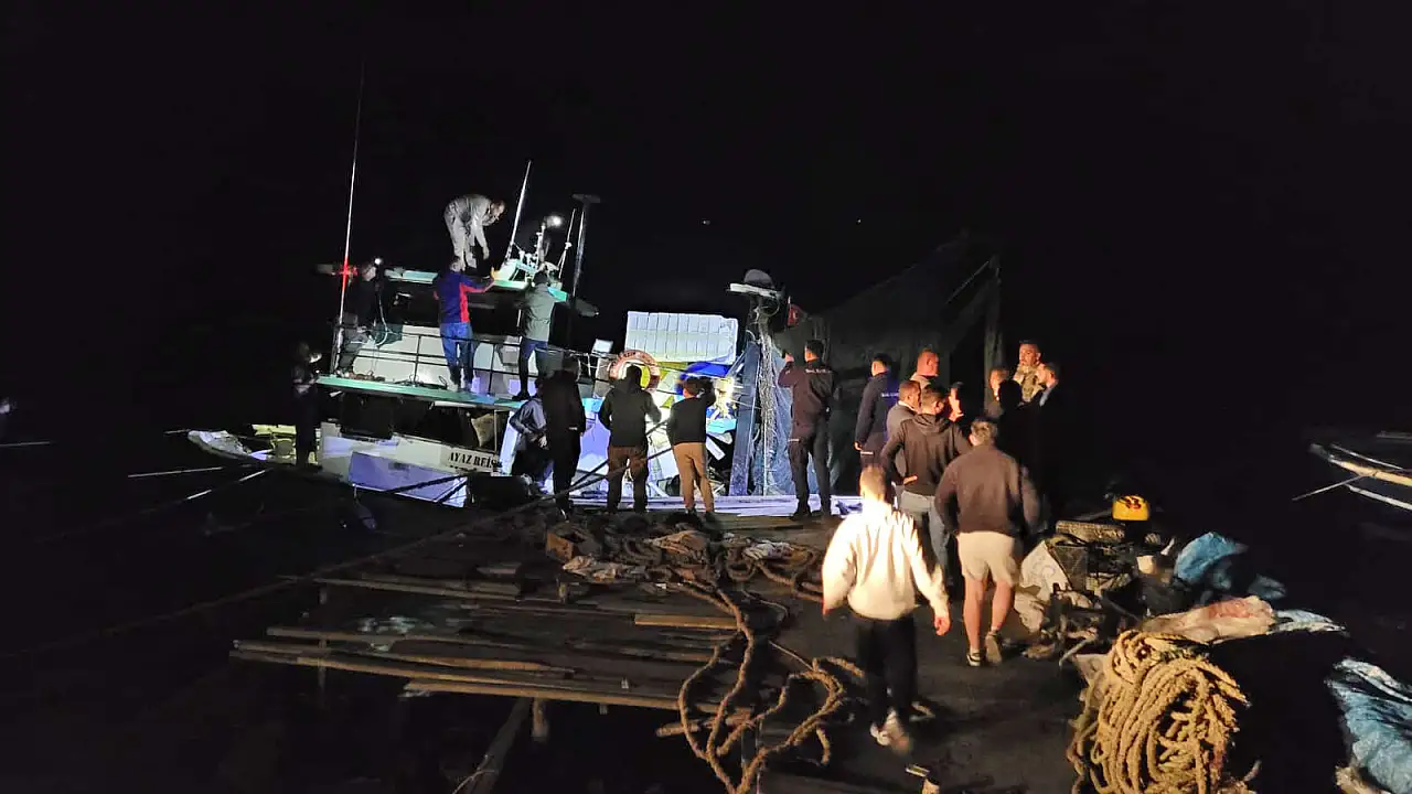 Samsun'da balıkçı teknesinde patlama