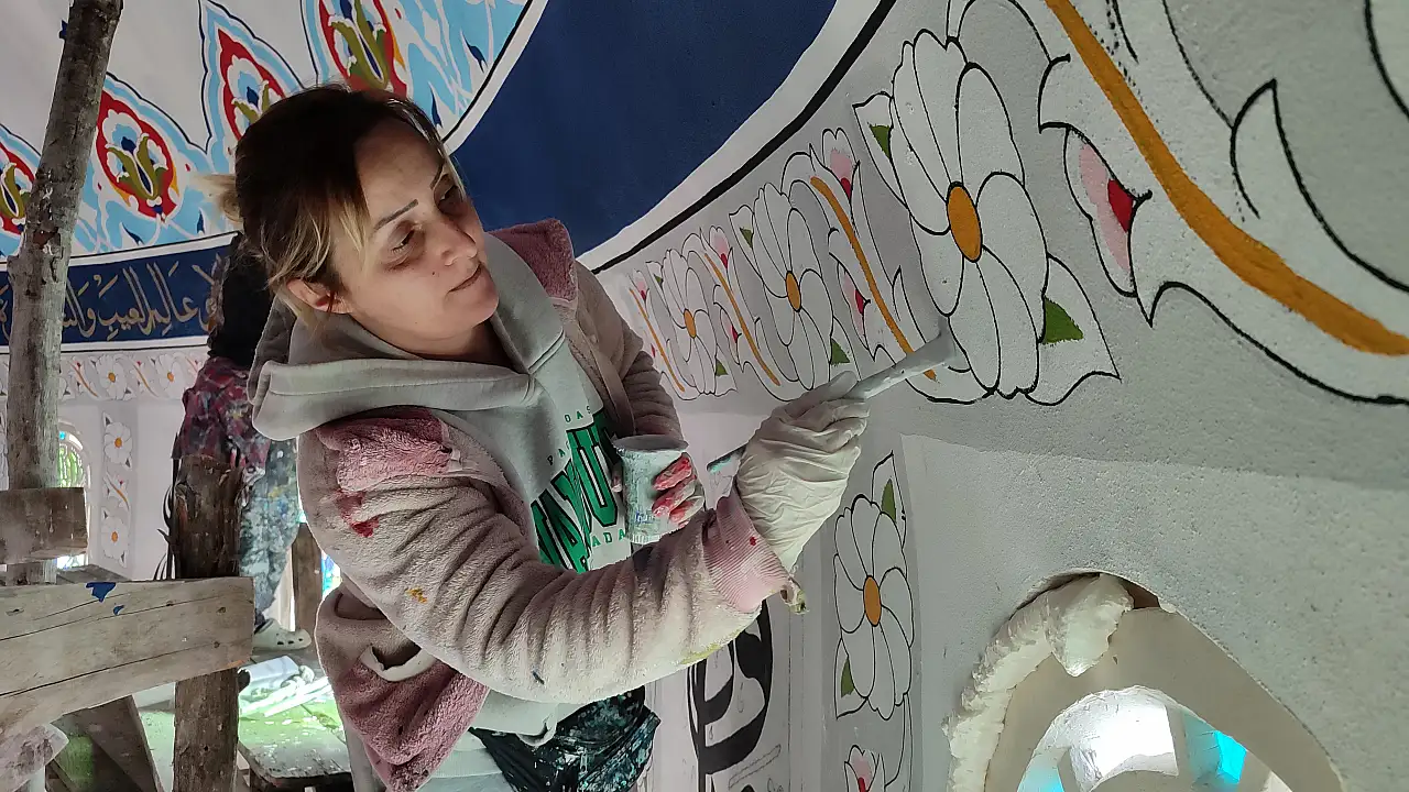 Kadın Nakkaşlar Samsun'da Camileri Motiflerle Donatıyor