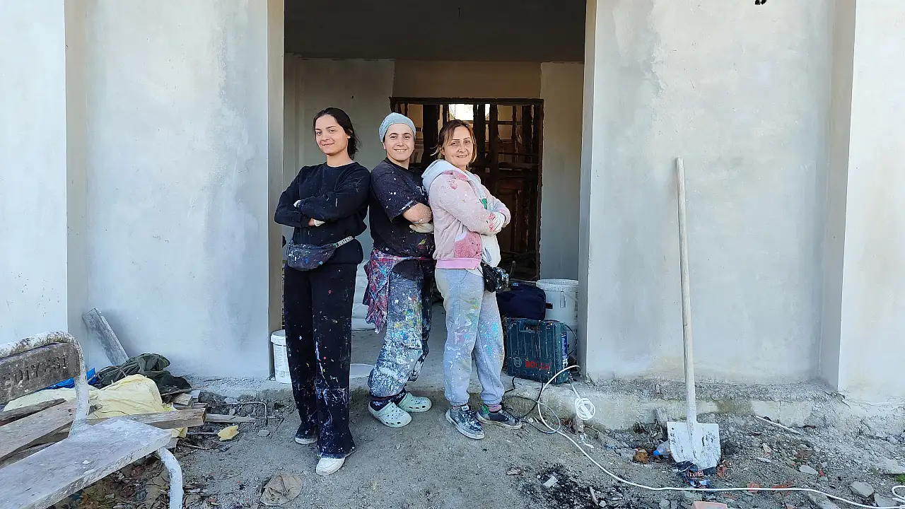 Kadın Nakkaşlar Samsun'da Camileri Motiflerle Donatıyor