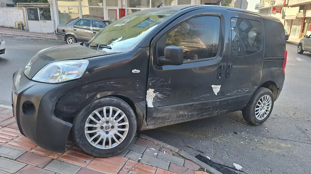 Samsun'da iki araç çarpıştı