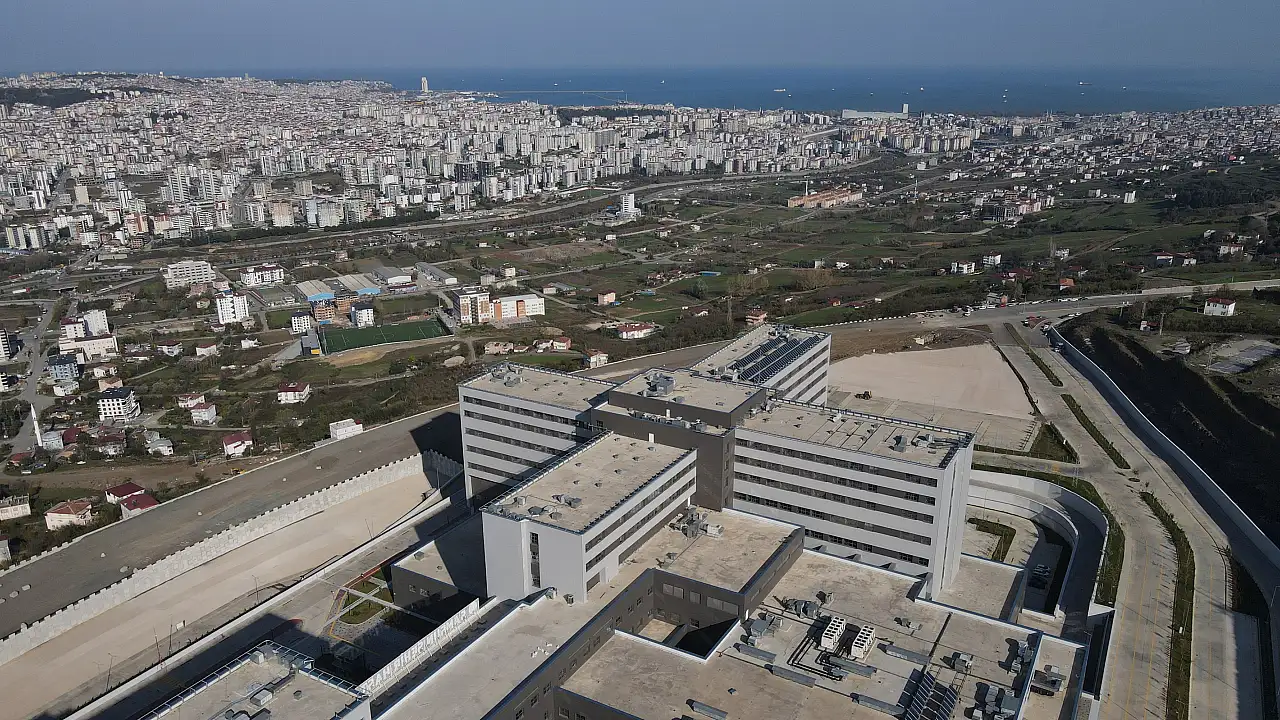 1458 Yataklı Dev Hastanede İlk Bölüm Hizmete Giriyor