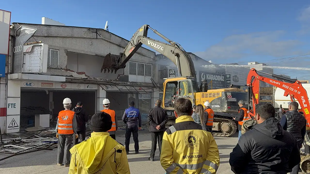 En büyük dönüşümde ilk yıkım başladı