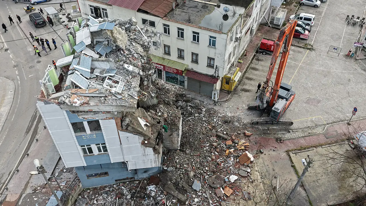 Terme Çayı Islahında kritik eşik aşıldı: Yıkımlar başladı