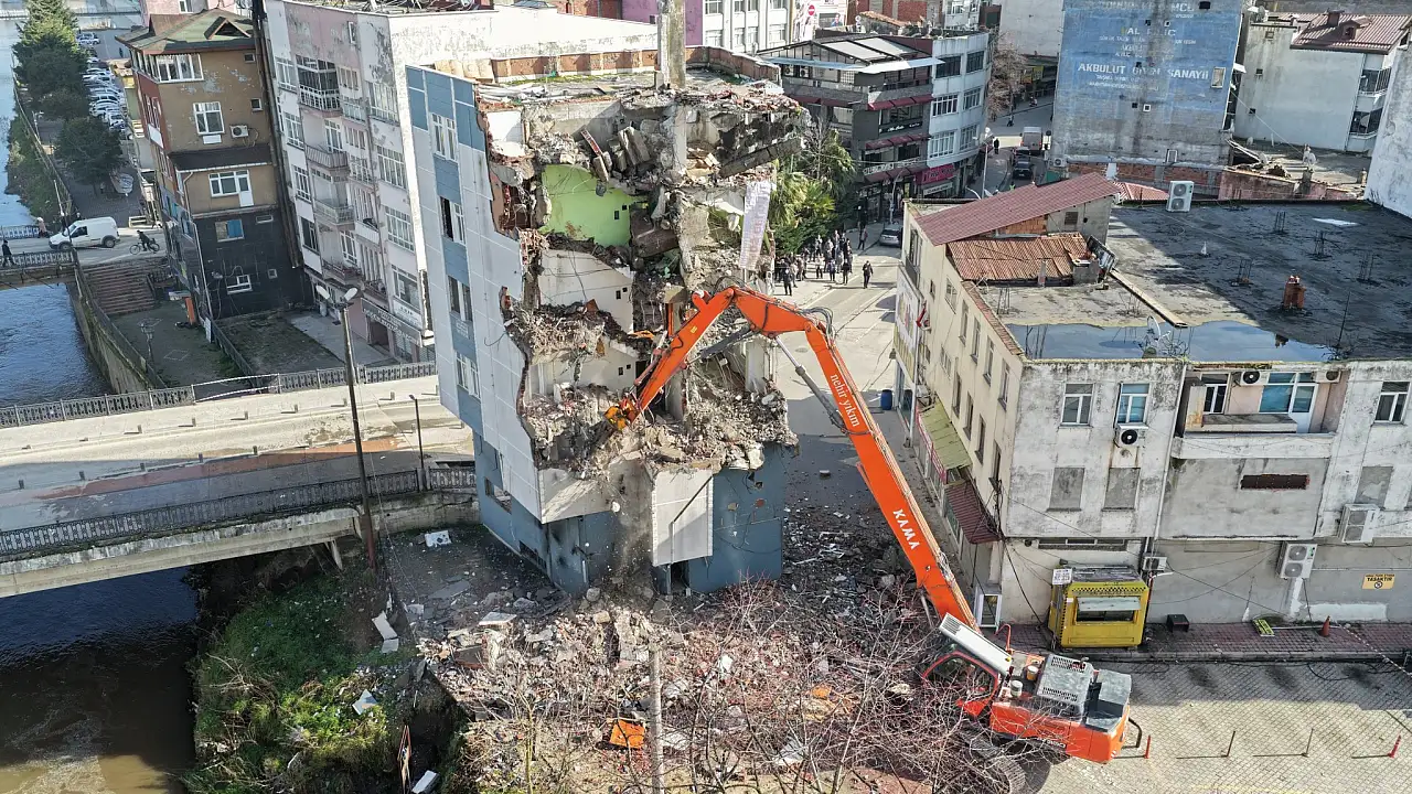 Terme Çayı Islahında kritik eşik aşıldı: Yıkımlar başladı