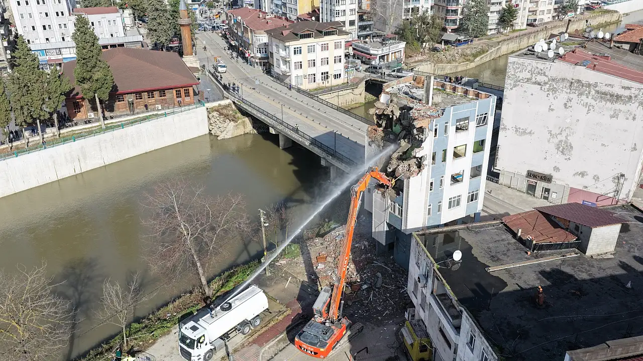 Terme Çayı Islahında kritik eşik aşıldı: Yıkımlar başladı