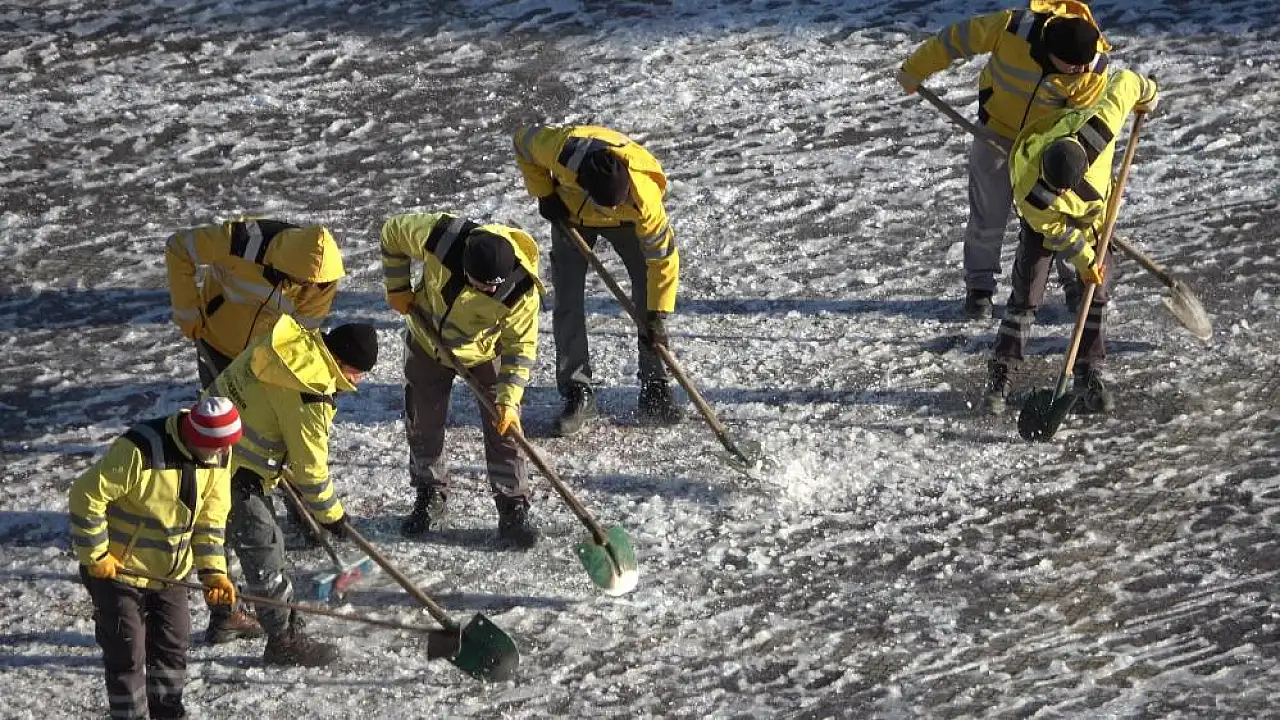 Akşam Yağan Kar Kent Genelini Kapladı