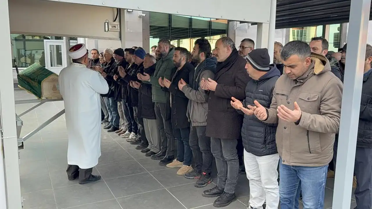 Hayatını kaybeden üniversite öğrencisi Samsun'da toprağa verildi