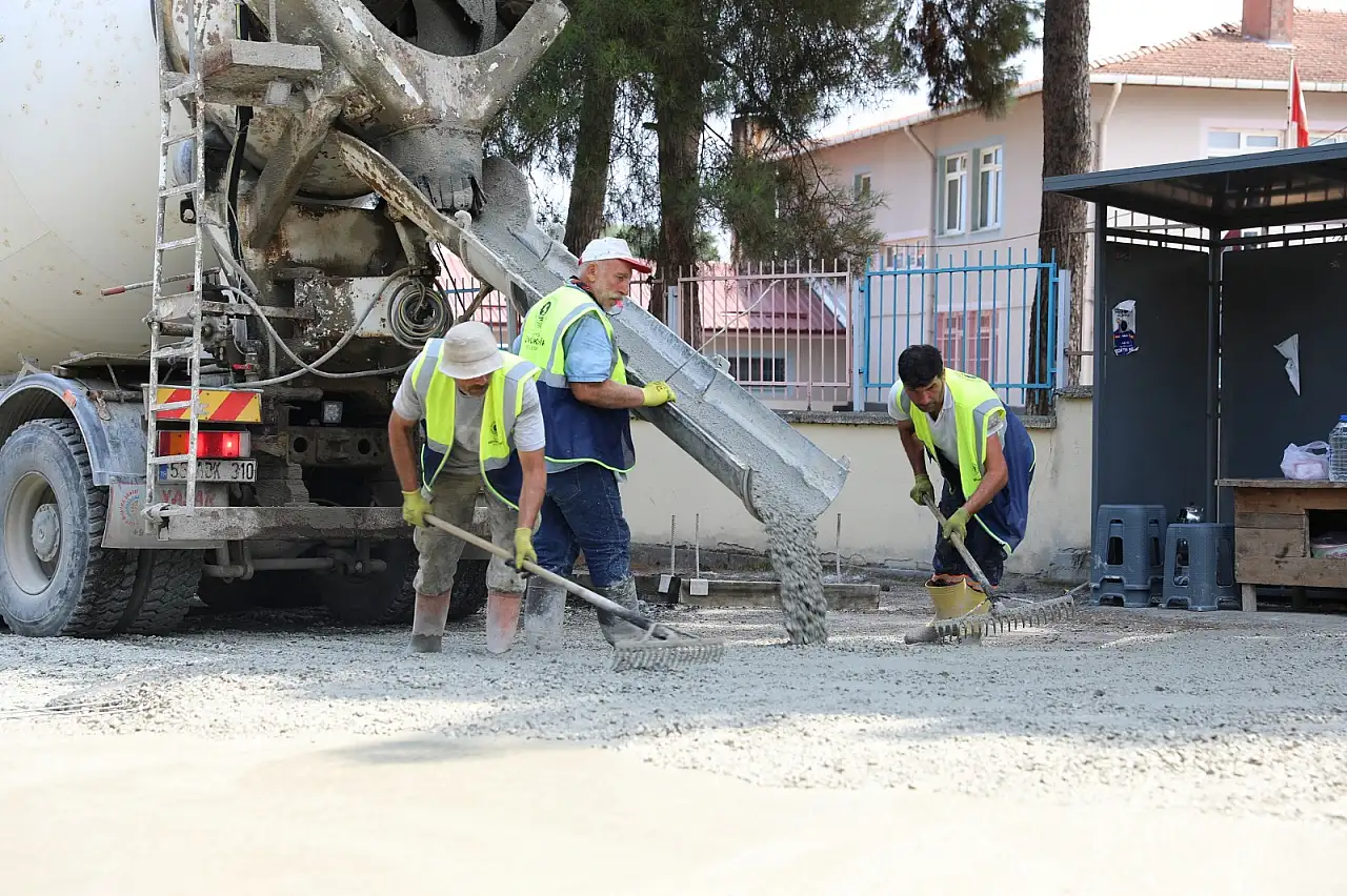 Büyükşehir'in Yol Hamlesi Hız Kesmiyor