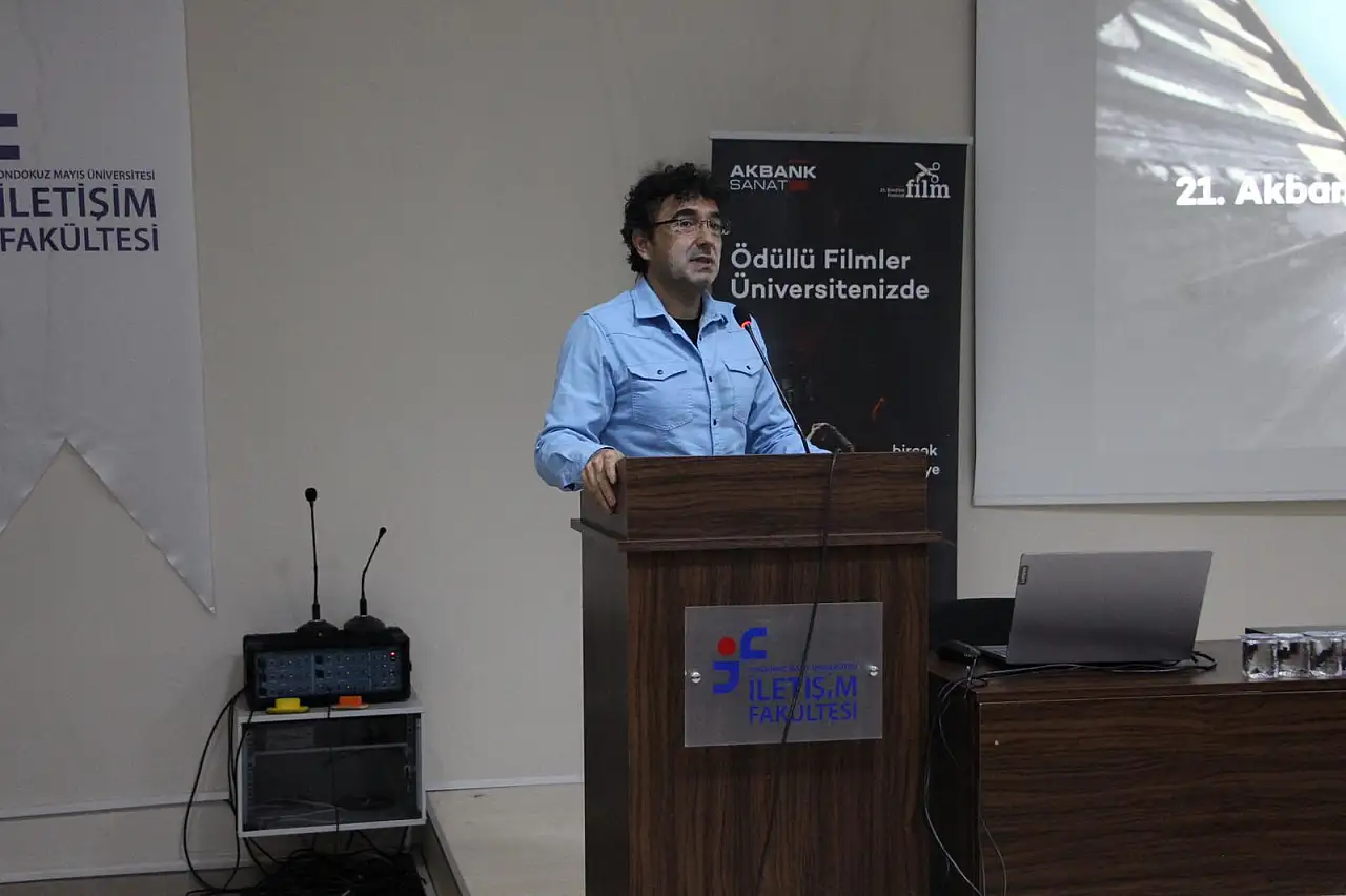 Akbank Kısa Film Festivali'nin Ödüllü Filmleri OMÜ'de Öğrencilerle Buluştu