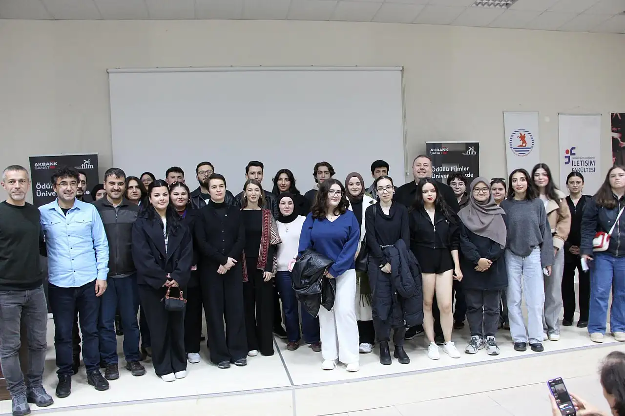 Akbank Kısa Film Festivali'nin Ödüllü Filmleri OMÜ'de Öğrencilerle Buluştu