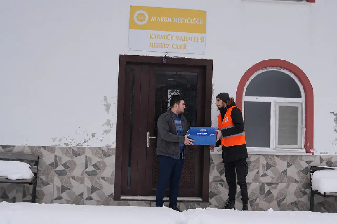 Atakum'da Miraç Kandili Dolayısıyla Vatandaşlara İkram