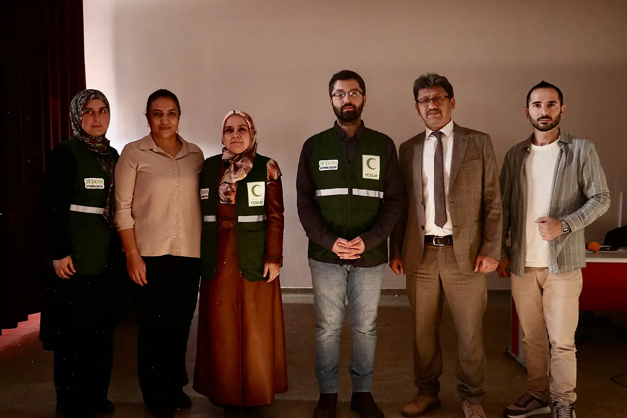 Samsun'da Bağımlılıkla Mücadelede Veliler Bilinçlendiriliyor