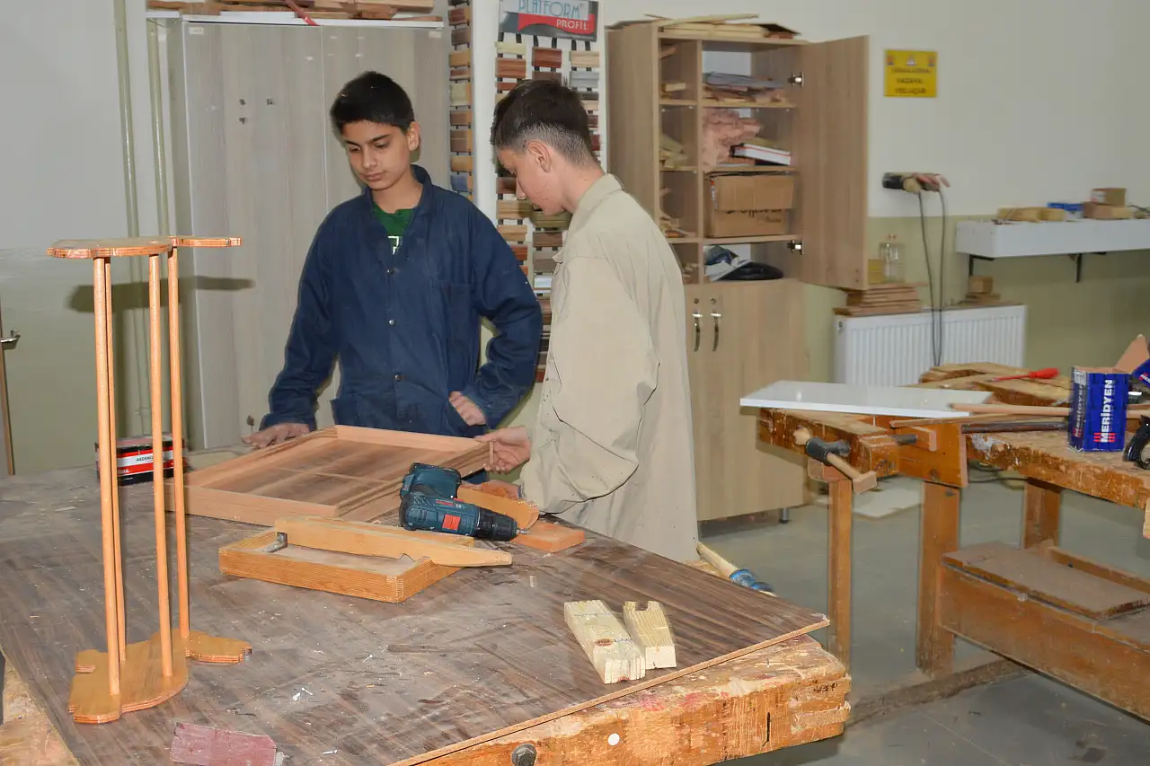 Havza'da Zanaat Atölyeleri Dijital Bağımlılığı Azaltıyor