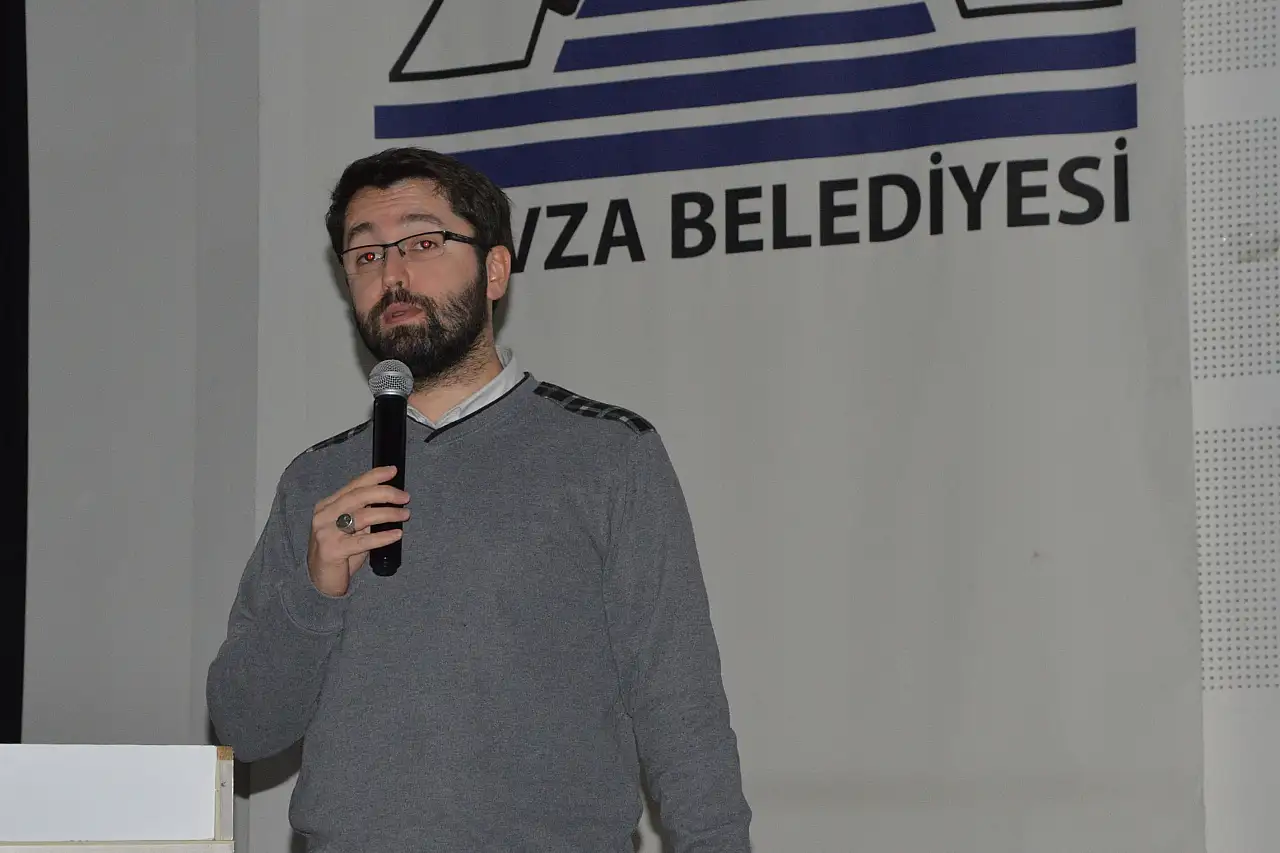 Yeşilay Havza'da bağımlılıkla mücadele semineri verdi