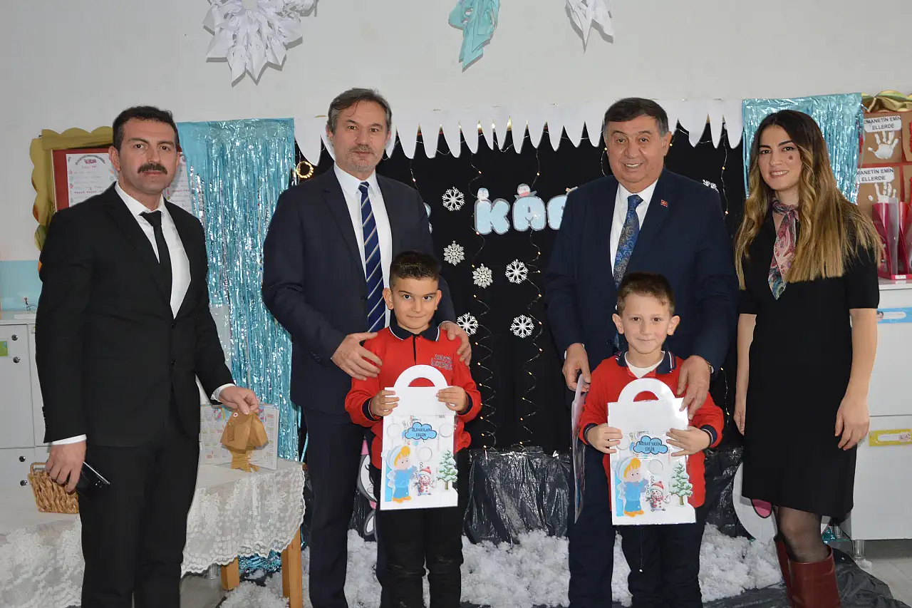 Havza'da 5 bin 409 öğrenci karne alarak tatile girdi