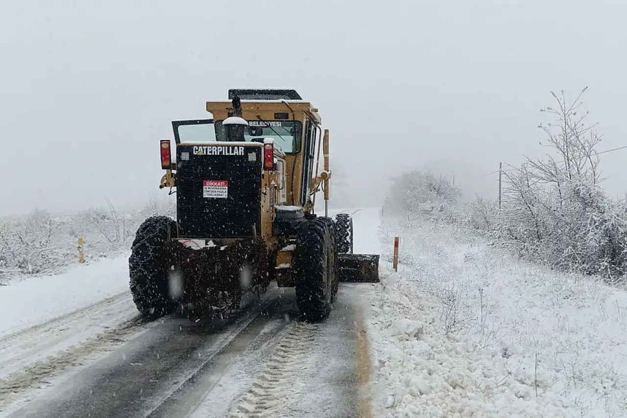 Canik Belediyesi'nden Karla Etkin Mücadele