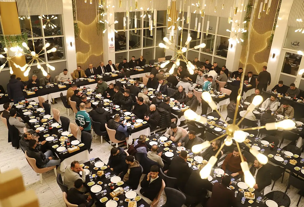 Başkan Dündar: 'Çarşambaspor'umuzun başarısı için el ele vermeyi sürdüreceğiz'