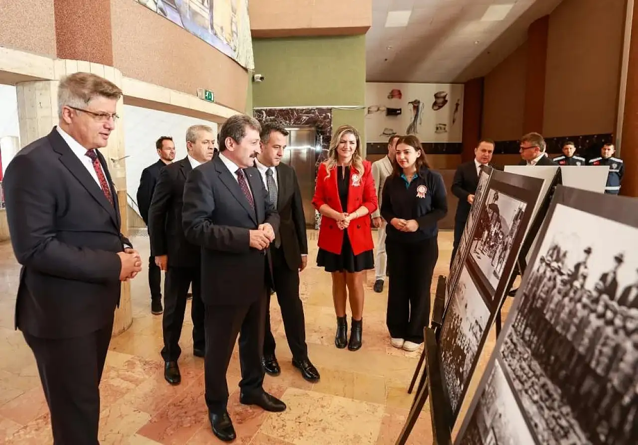 Samsun'da 'Maarifin İzinde' fotoğraf sergisi