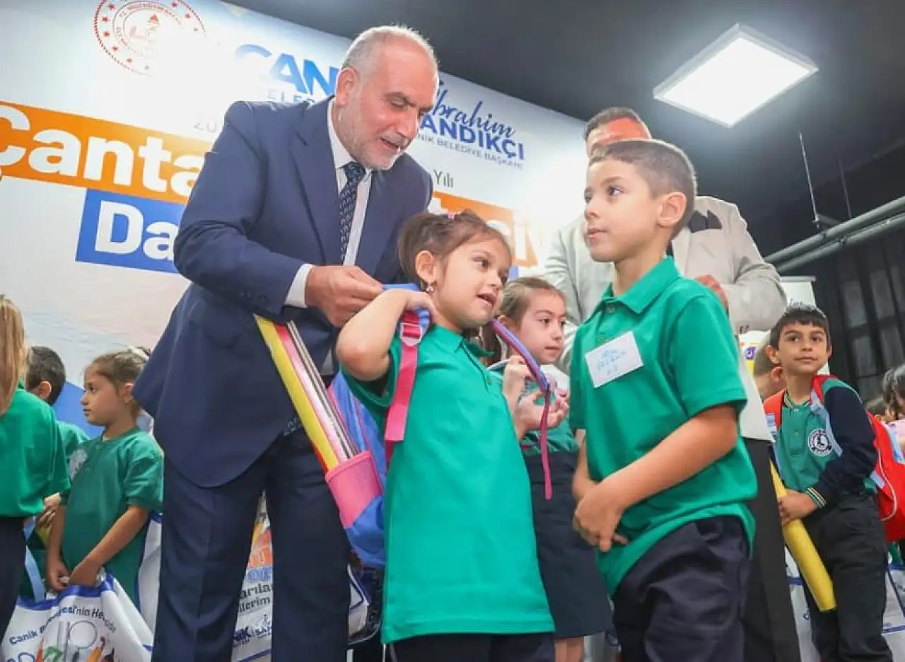 Canik'ten eğitime tam destek: Çanta, kırtasiye seti, burs..