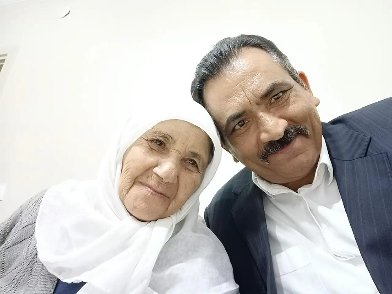 Başkan Şeker'in Annesine Son Görev