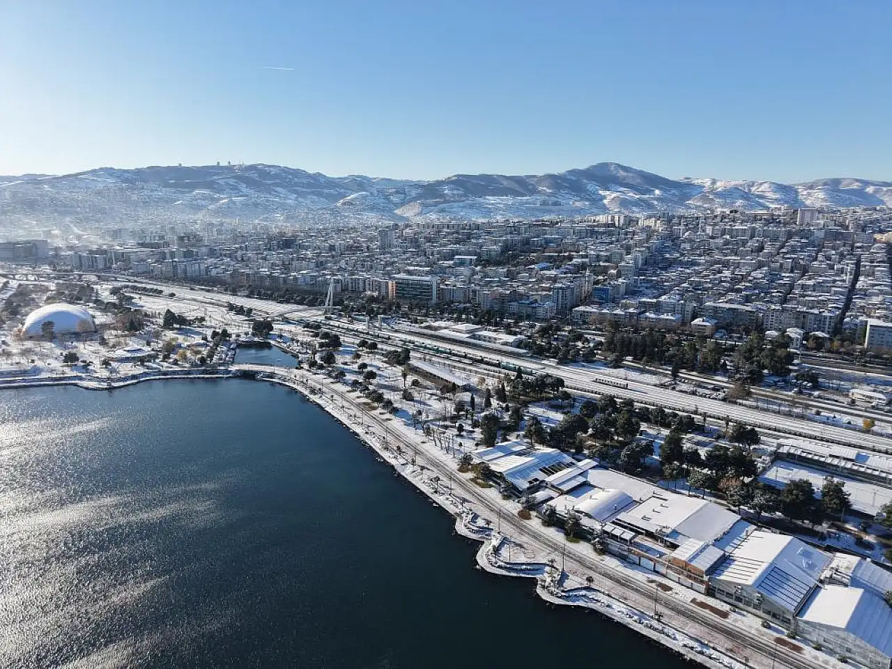 Akşam Yağan Kar Kent Genelini Kapladı
