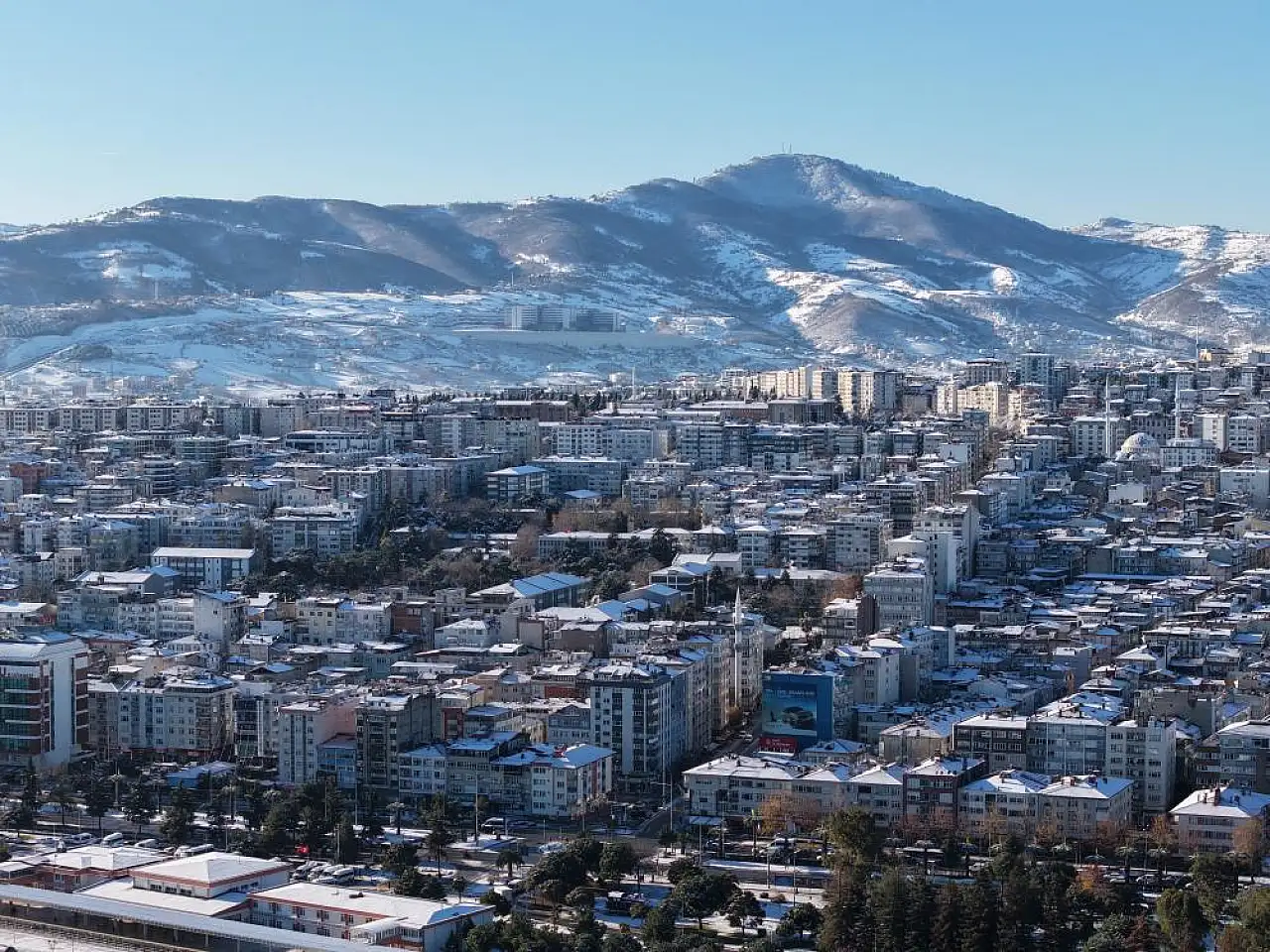 Akşam Yağan Kar Kent Genelini Kapladı