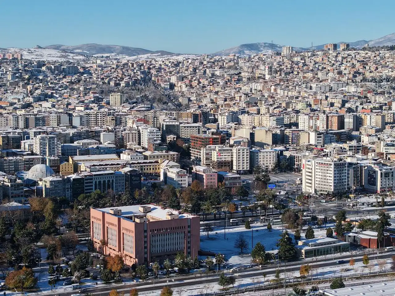 Akşam Yağan Kar Kent Genelini Kapladı