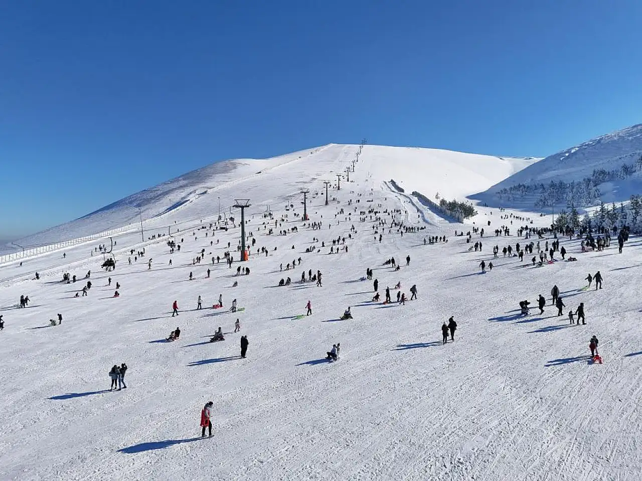 Akdağ'da Kış Coşkusu Başladı