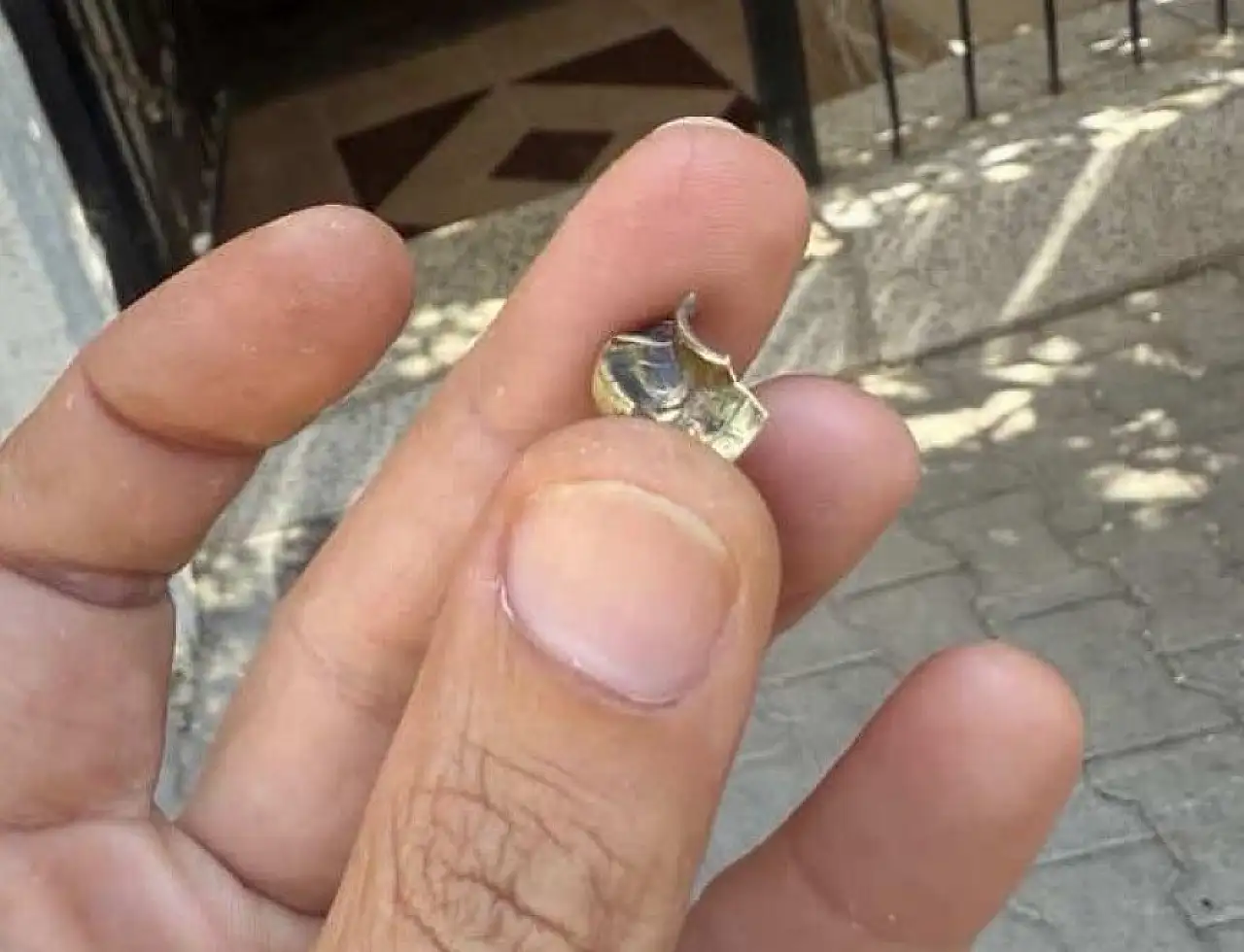 Patenle kayarak silahlı saldırı düzenlediler