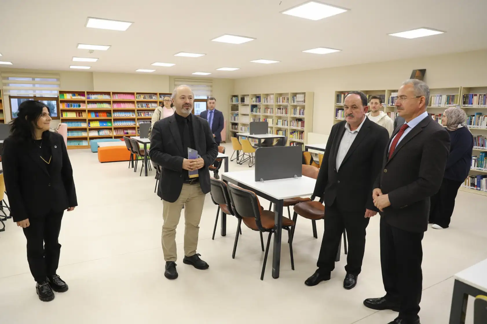 OMÜ Çarşamba İTBF'de bilgisayar laboratuvarı ve kütüphane hizmete açıldı