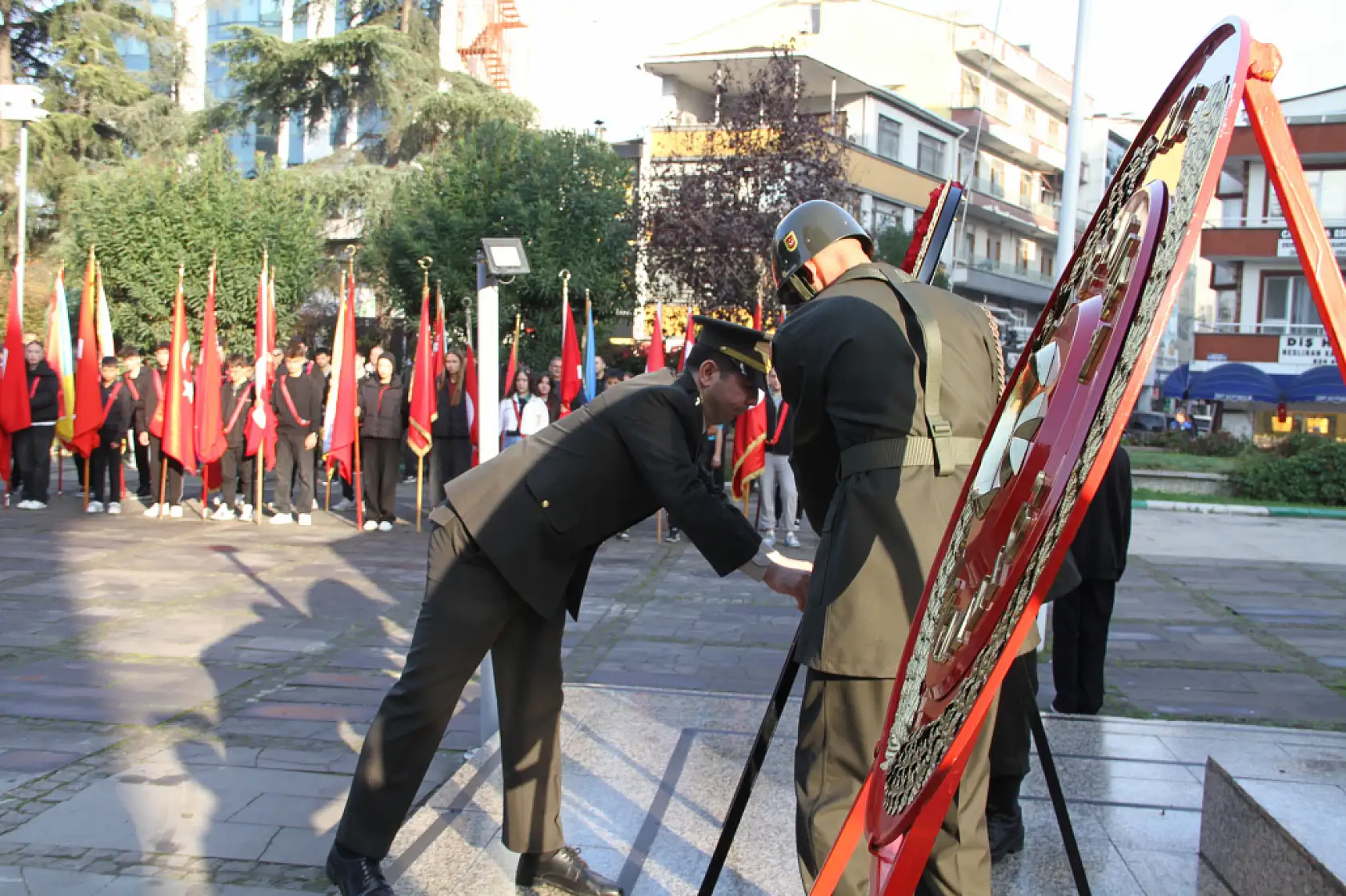 Çarşamba, Atatürk'ü Saygıyla Andı