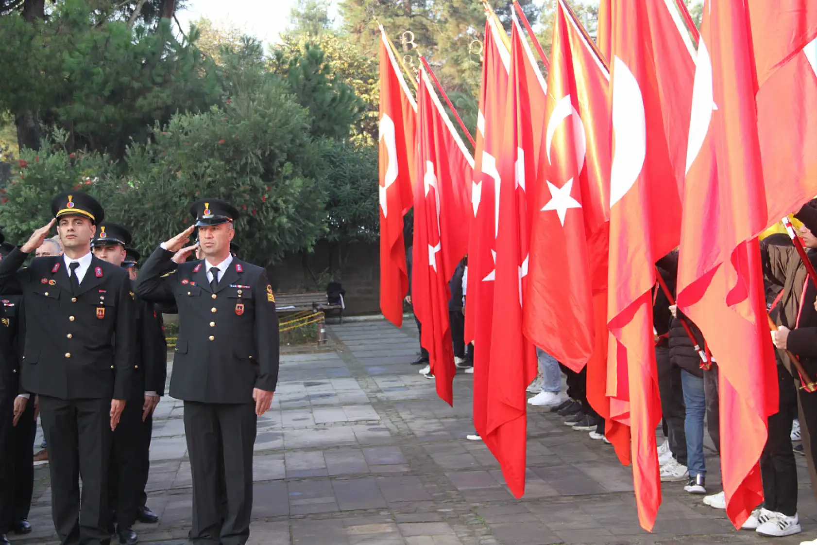 Çarşamba, Atatürk'ü Saygıyla Andı