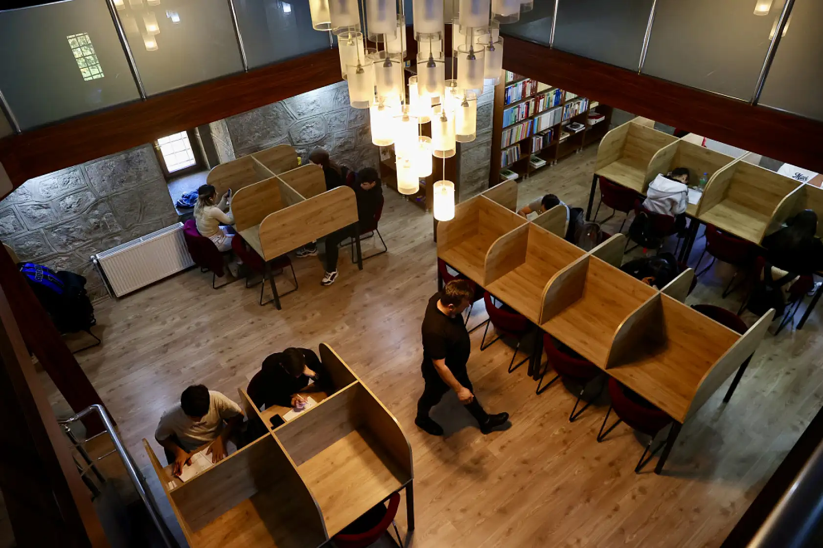 Trabzon'da Tarihle İç İçe Bir Kütüphane