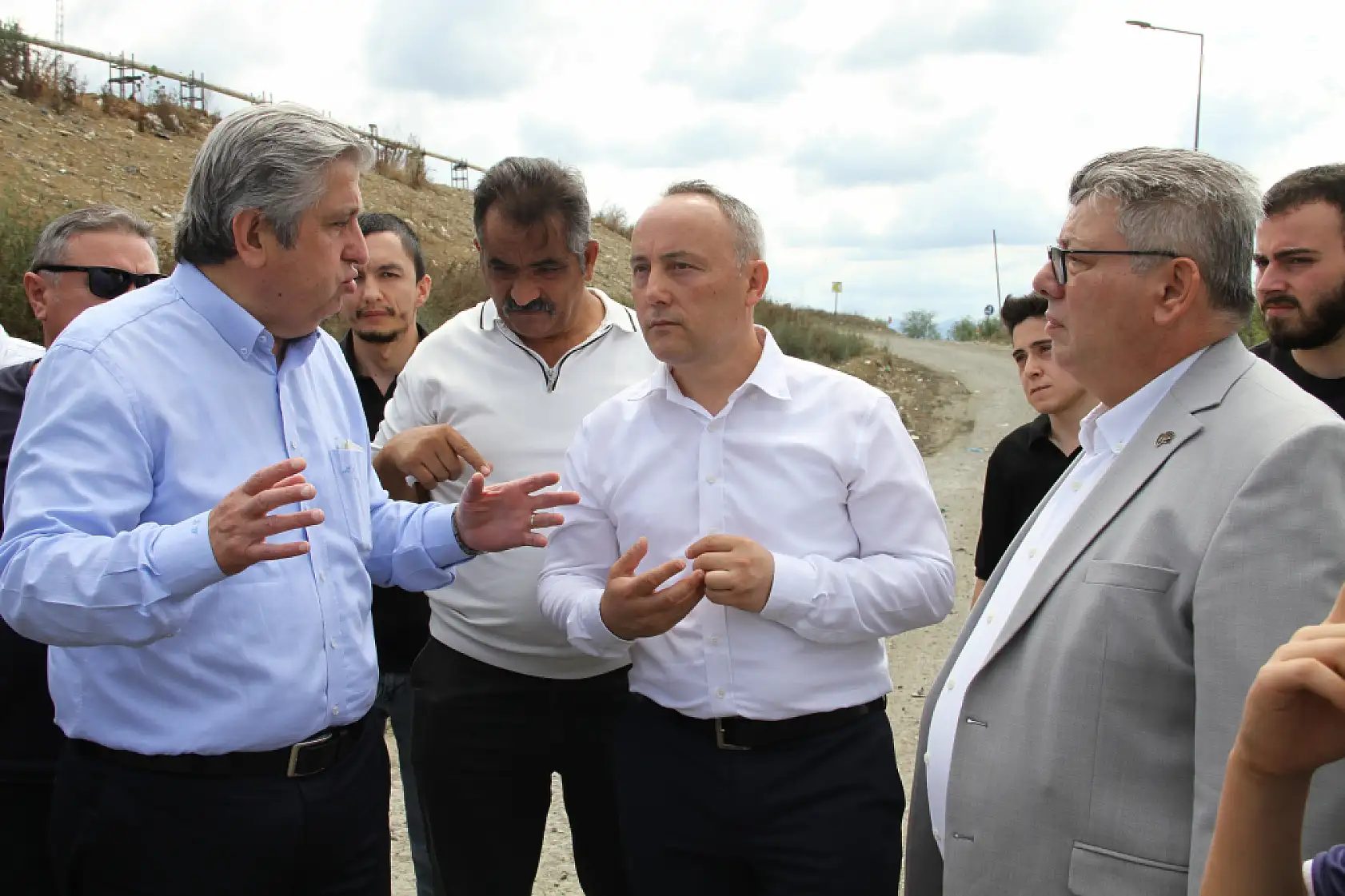 Çöp Kokusu İsyanı CHP'li Milletvekilleri kötü kokuyu yerinde inceledi