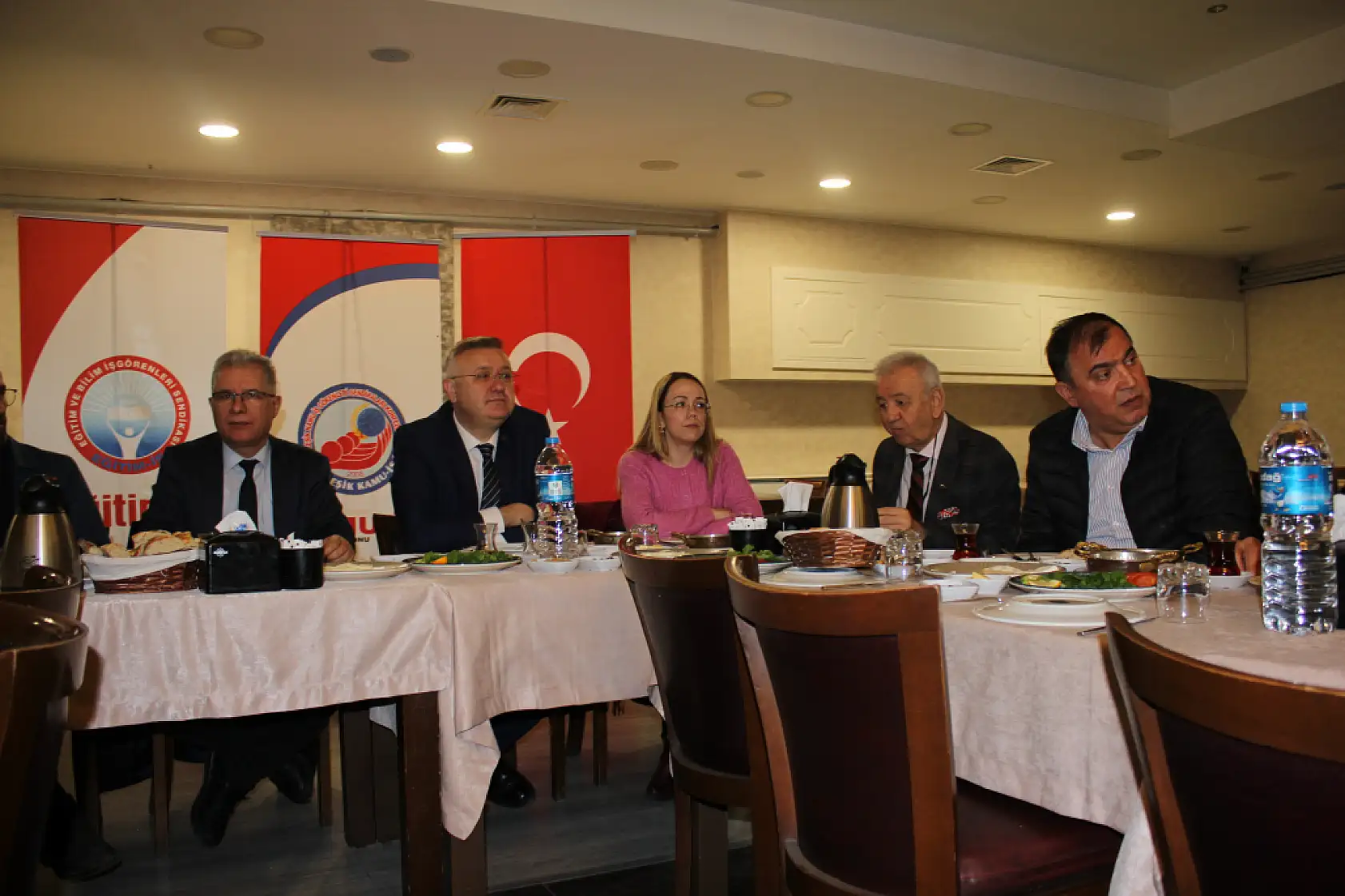 Eğitim-İş'ten Gazetecilere Anlamlı Buluşma 'Gerçek Basına İhtiyacımız Var'