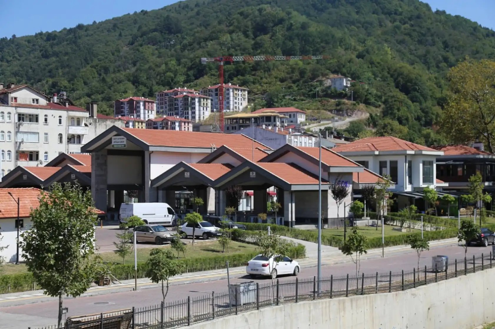 Bir ilçe yeniden inşa edildi