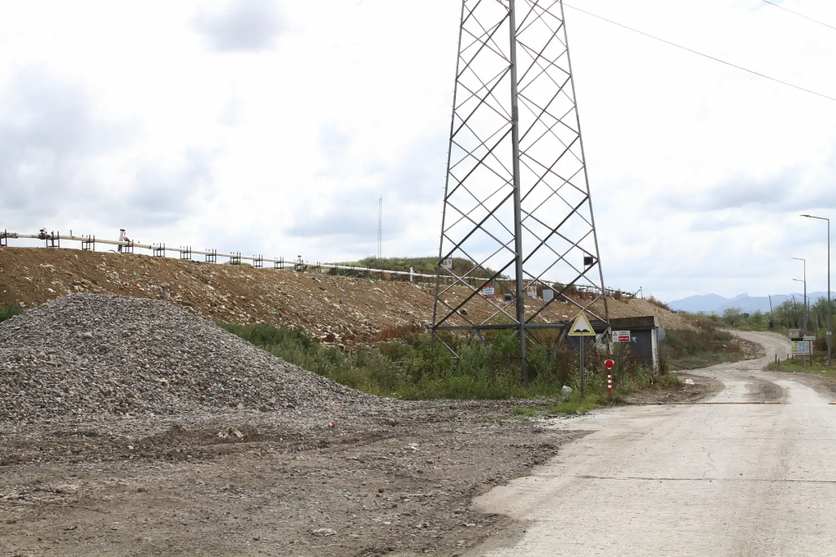 Çöp Kokusu İsyanı CHP'li Milletvekilleri kötü kokuyu yerinde inceledi