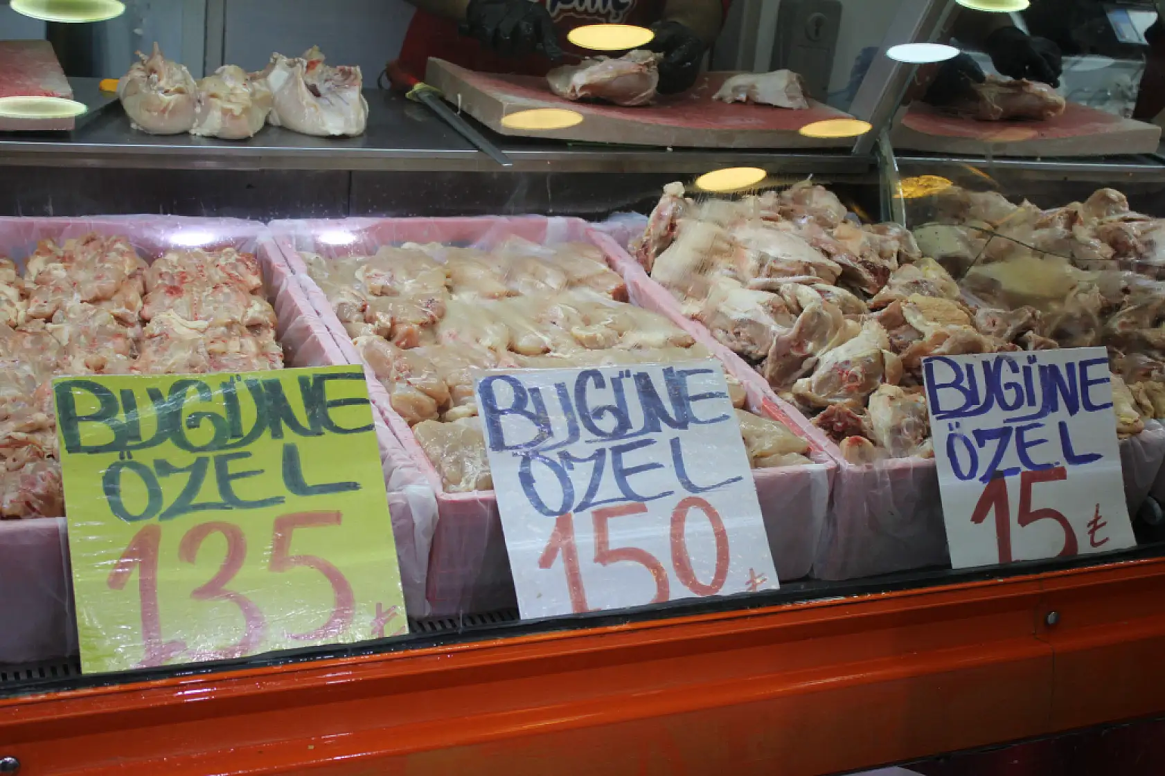 Balık sezonu açıldı tavuk satışlarında düşüş var mı?