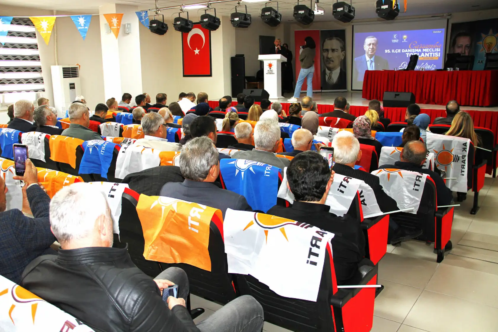 AK Parti Çarşamba 95. İlçe Danışma Meclisinde 'Birlik, beraberlik ve kararlılık vurgusu'