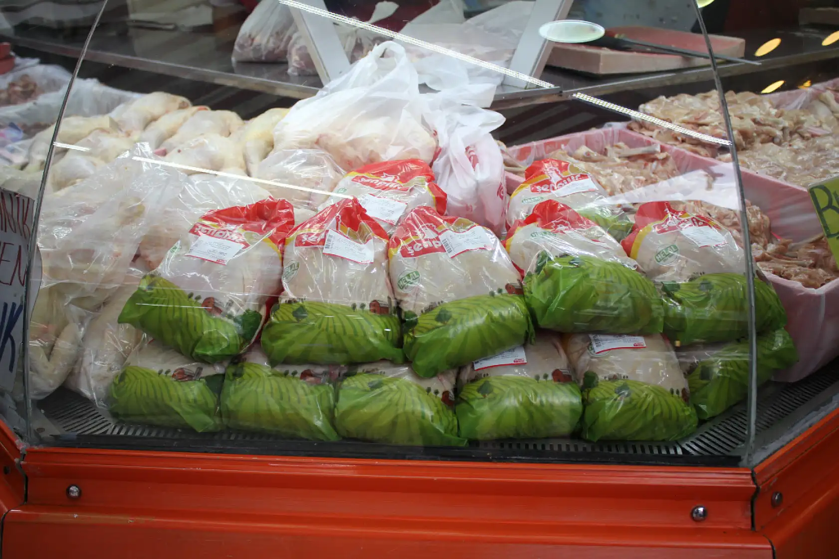 Balık sezonu açıldı tavuk satışlarında düşüş var mı?